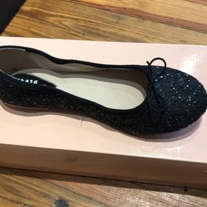Bloch sparkle flats- new in box